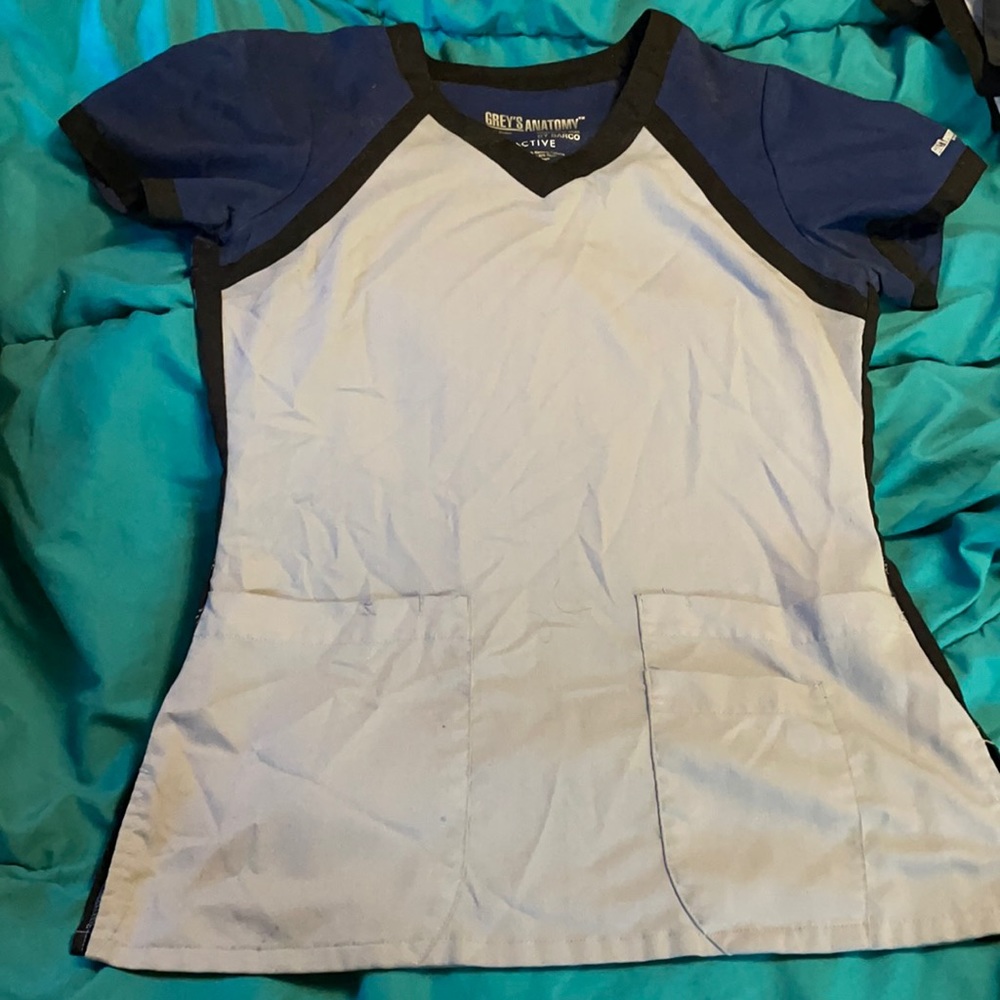 XS Grey’s Anatomy scrub top!